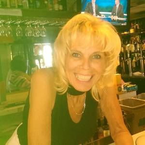 Meet your Posher, Joni